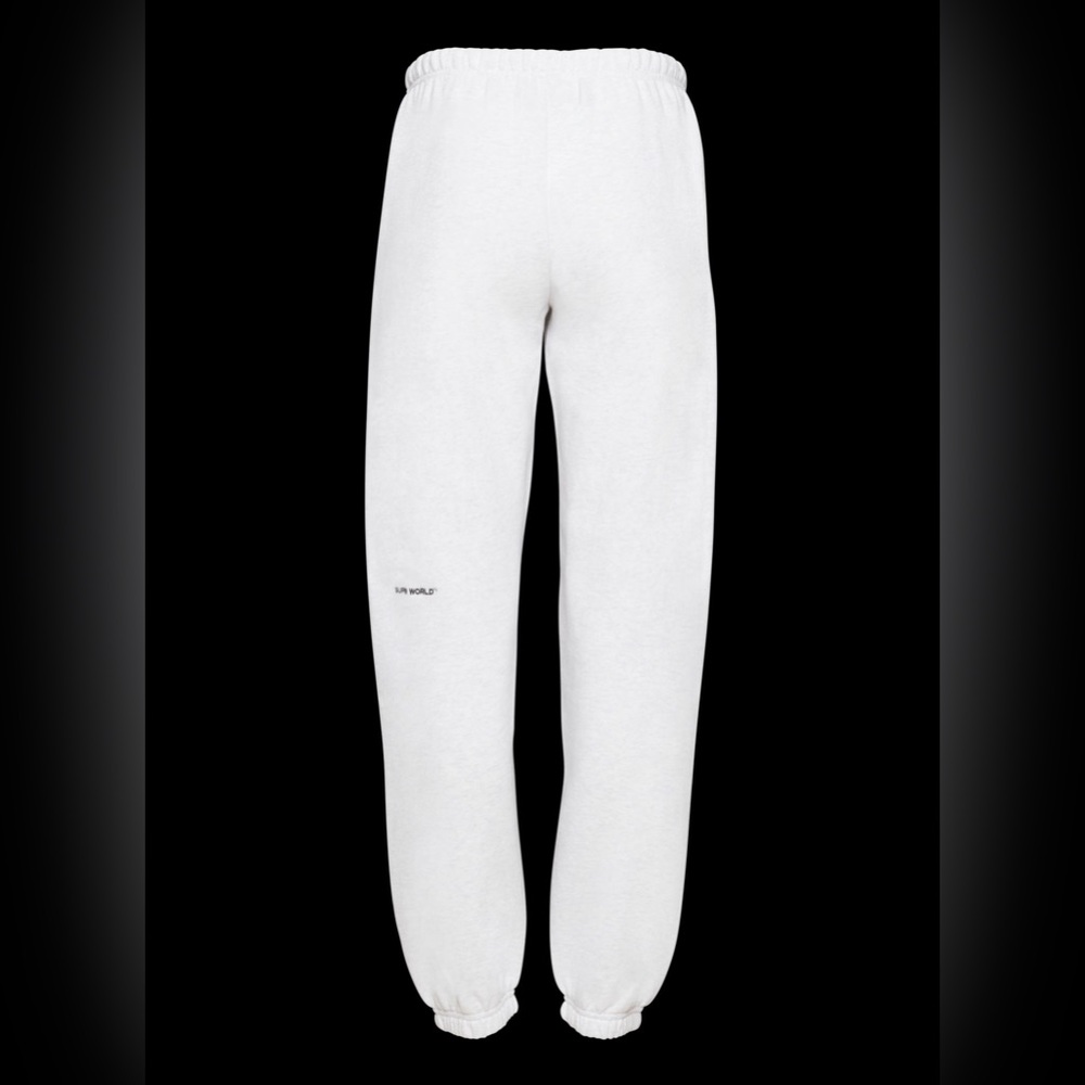 Aritzia Super World™
The Super™ Fleece Relaxed Sweatpant, Heather Chrome